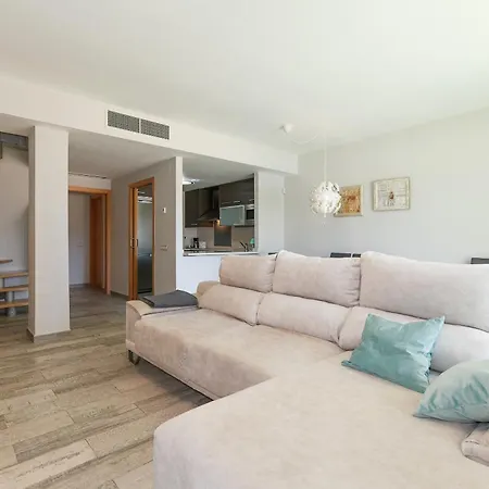 Uhc Mar Augusta Family Complex Apartment Cambrils Room photo