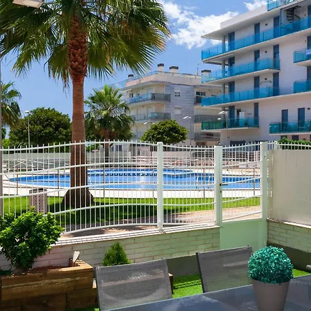 Uhc Mar Augusta Family Complex Apartment Cambrils Room photo
